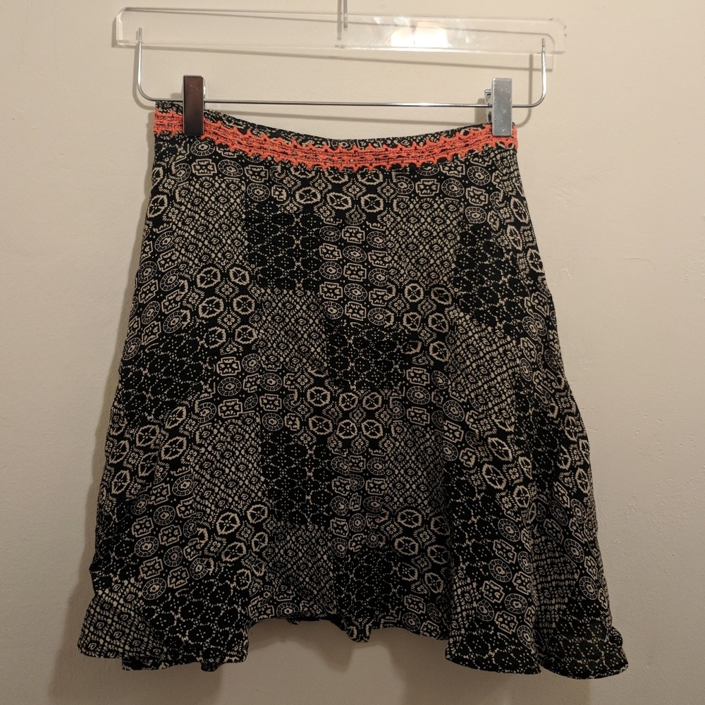 Patterned skirt